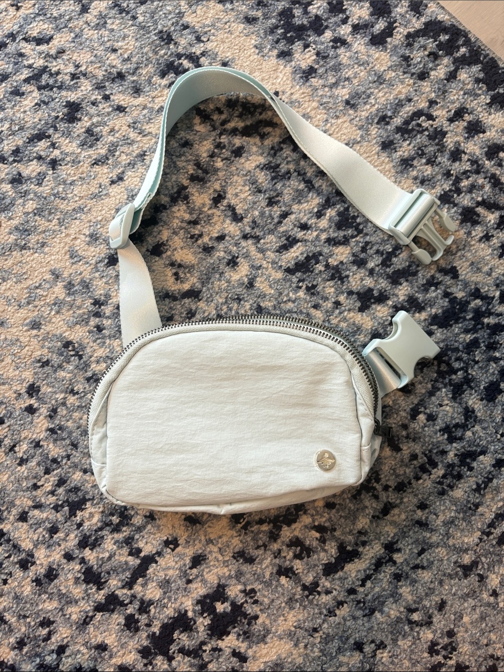 HALARA Light Mint Crossbody Belt Bag (2)